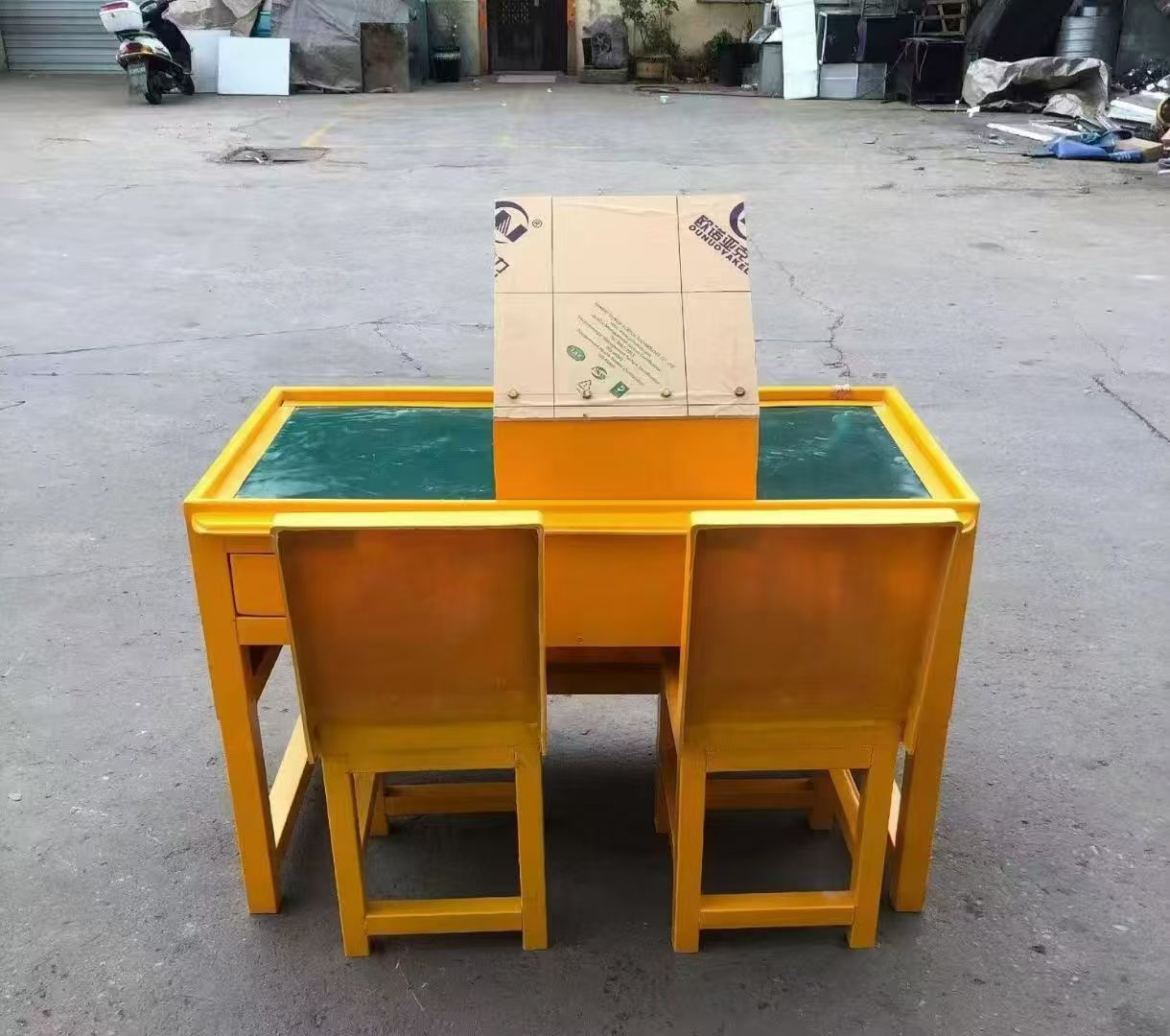 开阳防静电导通桌井下煤矿火工品发放桌：危险品流转的安全守护者